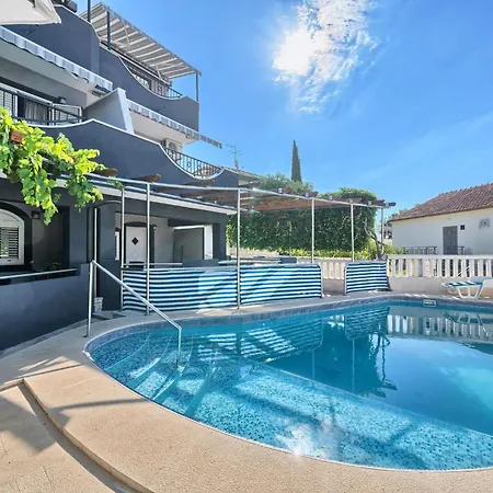 Appartement Ferienapartment Fuer Sechs Personen By Interhome