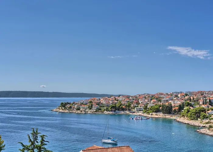 Ferienapartment Fuer Sechs Personen By Interhome Appartement *